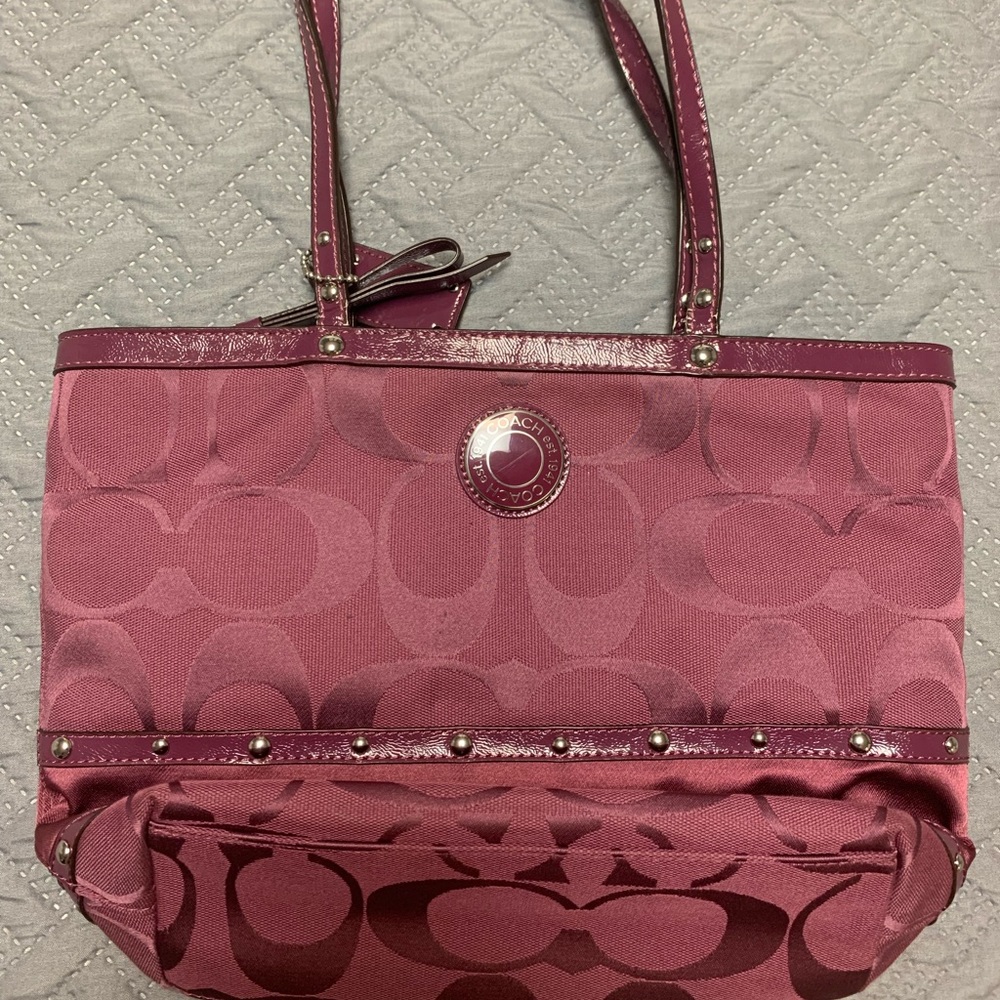 Wine Coach Signature tote